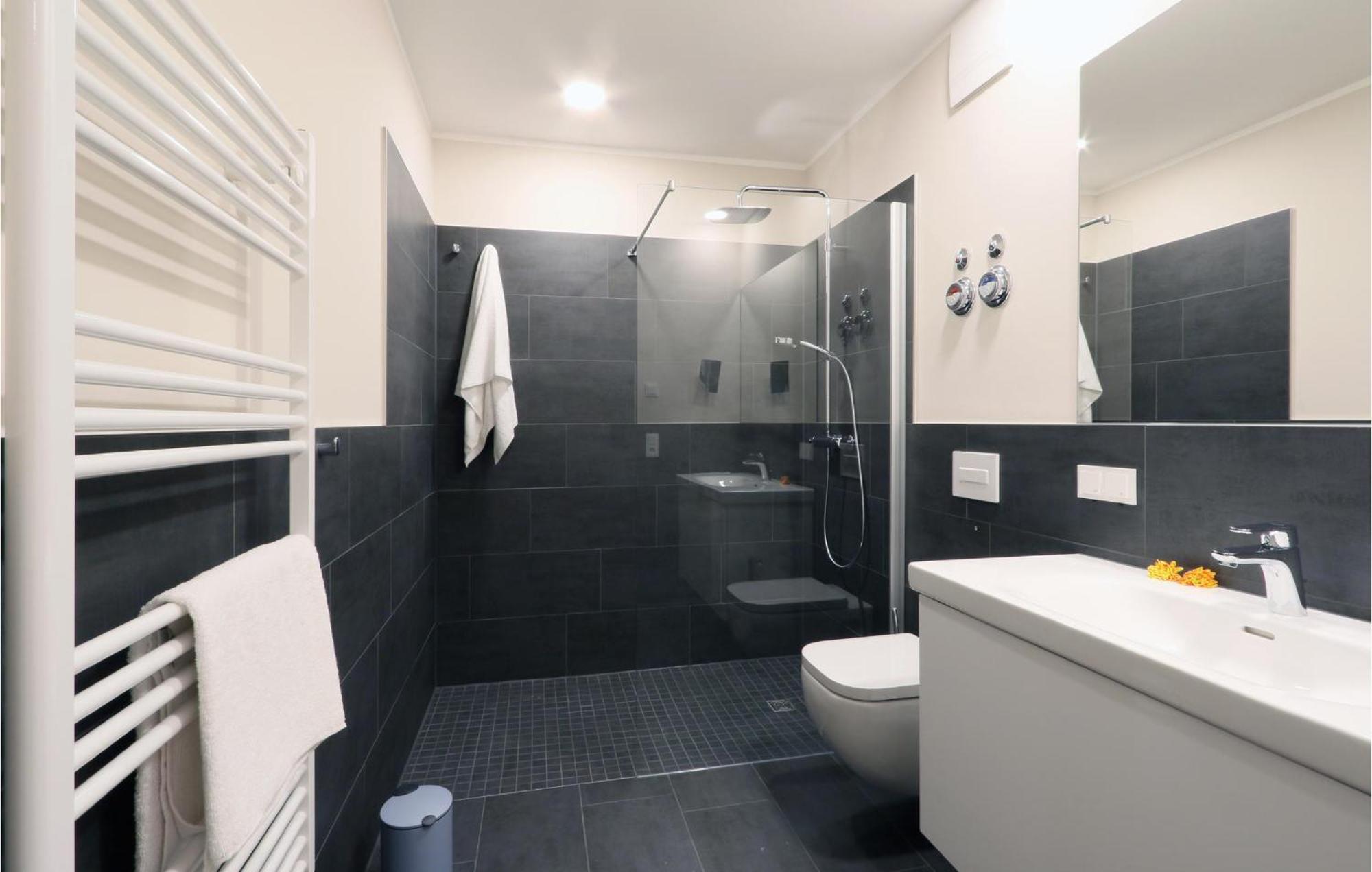 Baltischer Hof Apartment 11 บอลเทินฮาเกิน ภายนอก รูปภาพ